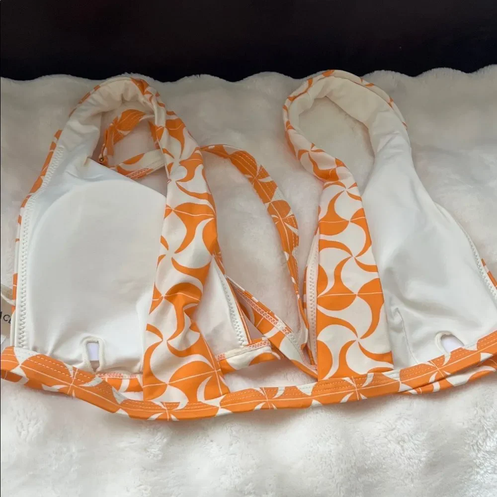 New with Tags L*Space Vibrant Orange and White Bikini Avery Top